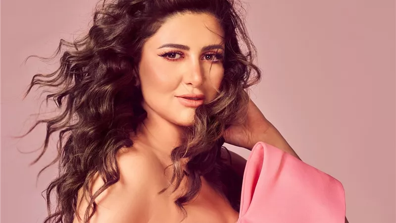 مستفز يا شكشك .. شذى ترد على حسن شاكوش