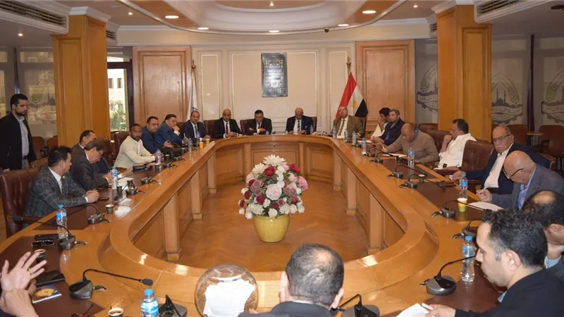 بالتزكية.. منظور رئيسًا لشعبة حراسة المنشآت بغرفة القاهرة
