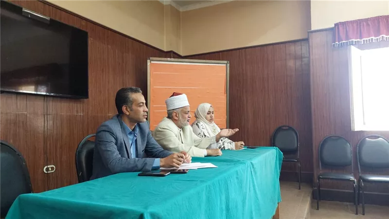 ندوة بمركز إعلام قنا تناقش دور التكافل في تحقيق الاستقرار