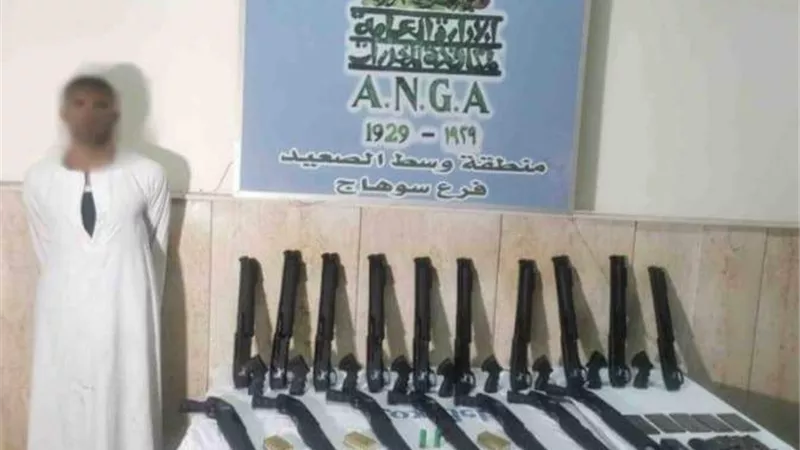 سقوط 8 عناصر إجرامية يروجون المخدرات بمطروح وأسيوط