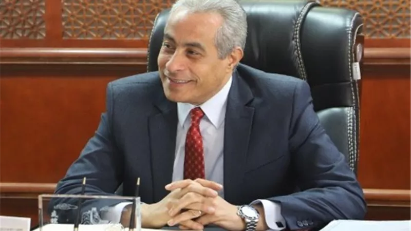 صرف105ملايين جنيه مِنح لـ 194الفاً و713عاملاً غير منتظم في٣ شهور