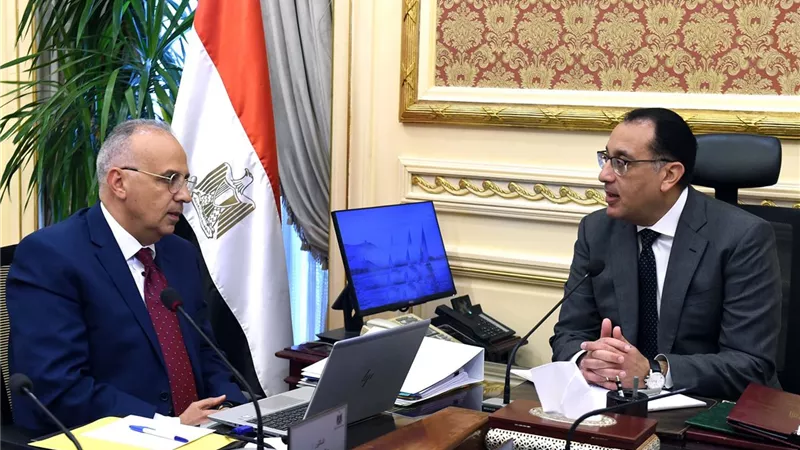 رئيس الوزراء يلتقي وزير الري لمتابعة عدد من ملفات عمل الوزارة