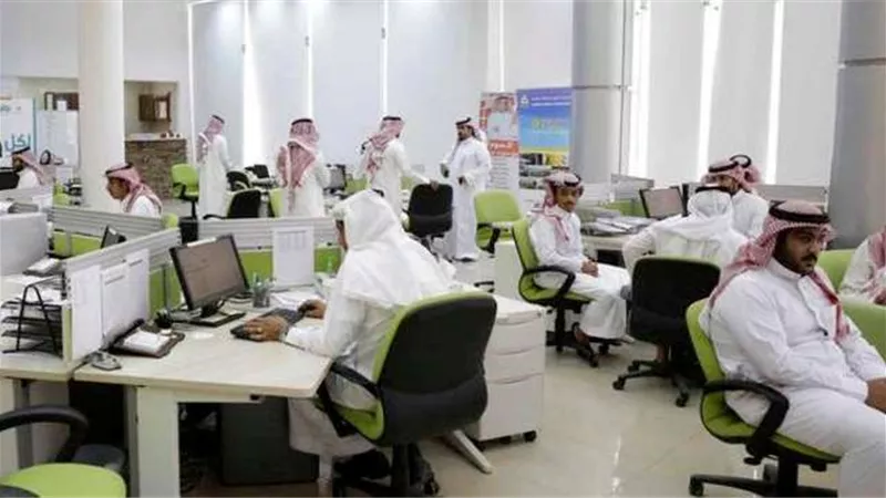 تراجع البطالة بين السعوديين إلى 8% في الربع الأخير لـ2022