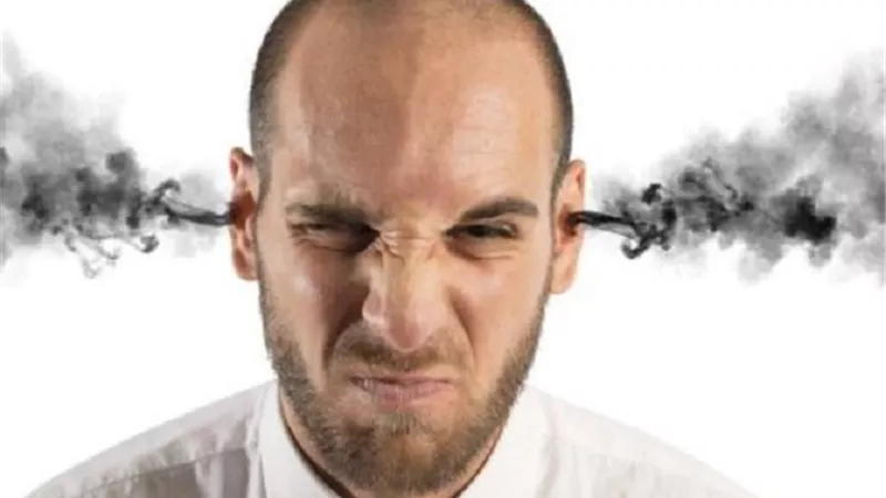 الانسان العصبى فى الصيام _هل يأثم بتصرفاته