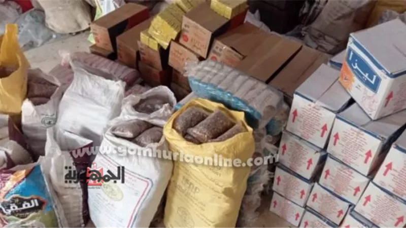 ٣٠٠ كرتونة مواد غذائيه من أديره ناصر للأسر الاولى بالرعاية