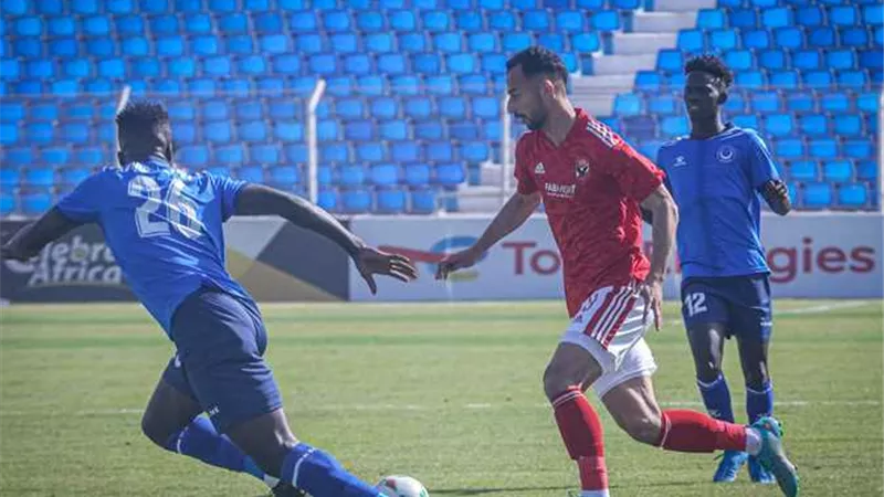 موعد والقنوات الناقلة لمباراة الأهلى والهلال اليوم فى دورى أبطال