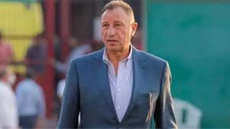 الخطيب لن يحضر مباراة الاهلى والهلال السودانى