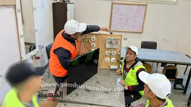 مكافحة الإدمان يُدرب دفعة جديدة من المتعافين على حرف مهنية.. صور