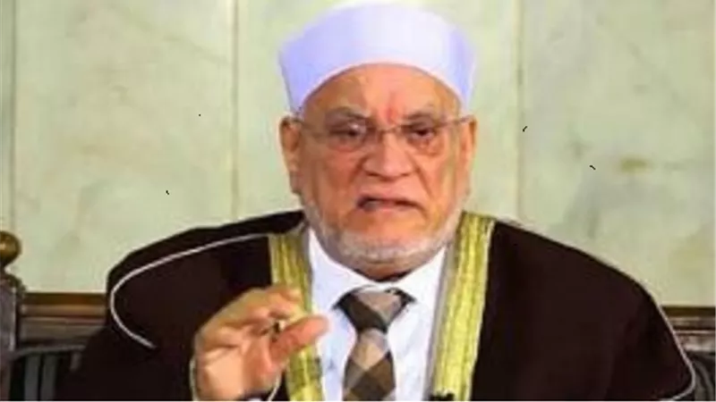 د.أحمد عمر هاشم يجذب اهتمامات السوشيال ميديا