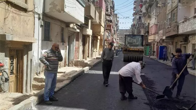 محافظ أسيوط: استكمال رصف طريق بلوط منشأة خشبة بالقوصية