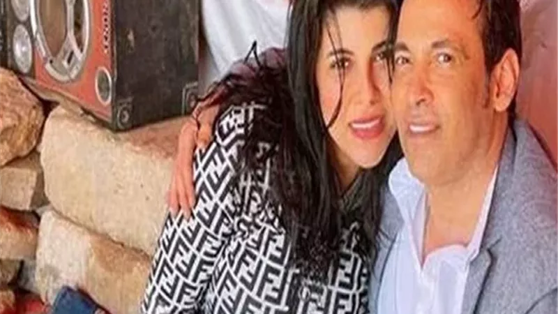 زوجة سعد الصغير: لما بنزعل بيجيبلي بوكيه ورد ومشكلته عصبيته