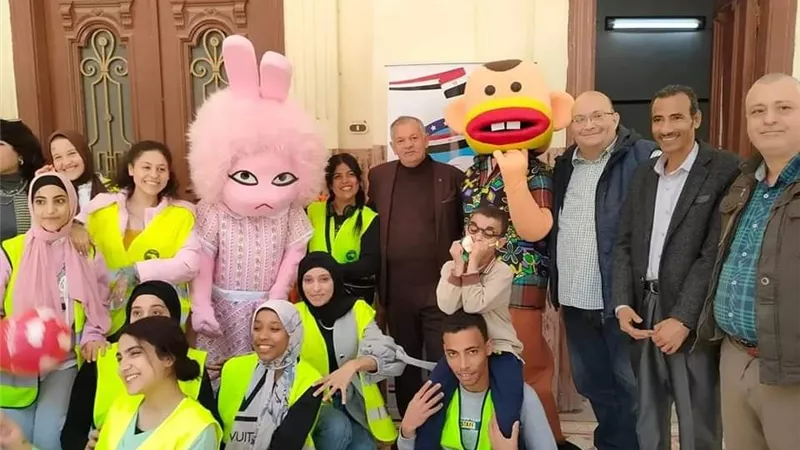 مستقبل وطن أسيوط يحتفل بيوم اليتيم