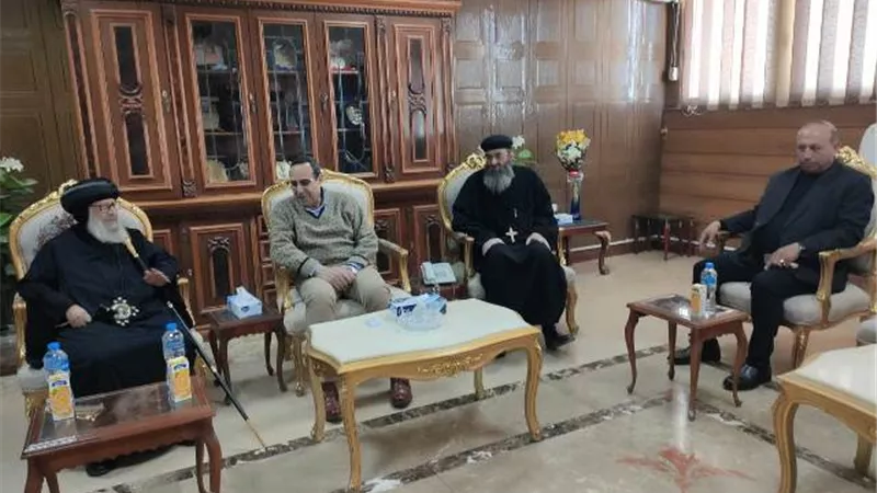 وفد من الكنيسة يهنئ محافظ شمال سيناء بشهر رمضان