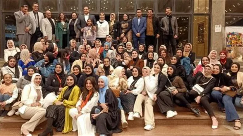 أوبريت وأمسيات شعرية في افتتاح ليالي رمضان بالإسماعيلية ..صور