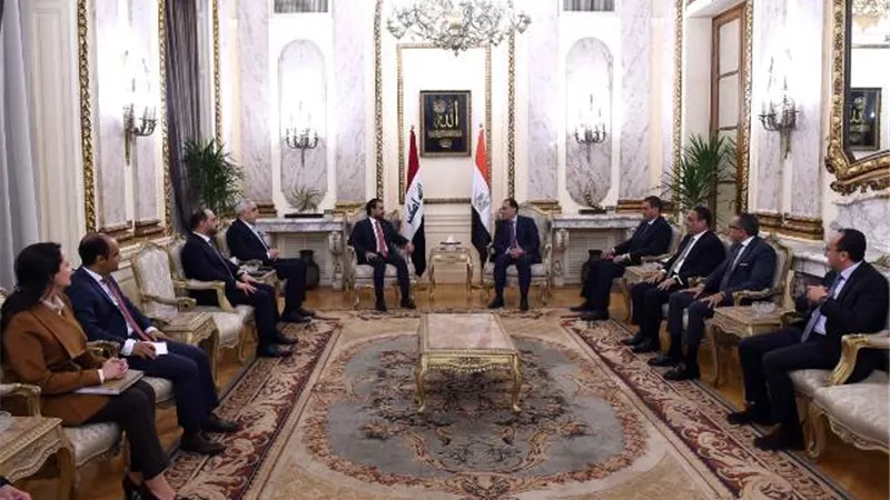 رئيس الوزراء يلتقي رئيس مجلس النواب العراقي والوفد المرافق له