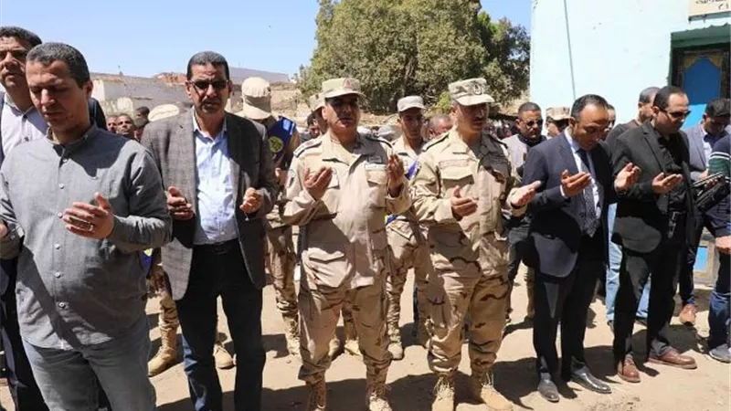 نائب محافظ المنيا يشارك في تشييع جثمان الشهيد النقيب محمد جمال