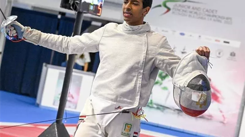 أحمد هشام يضمن أول ميدالية لمصر ببطولة العالم للسلاح