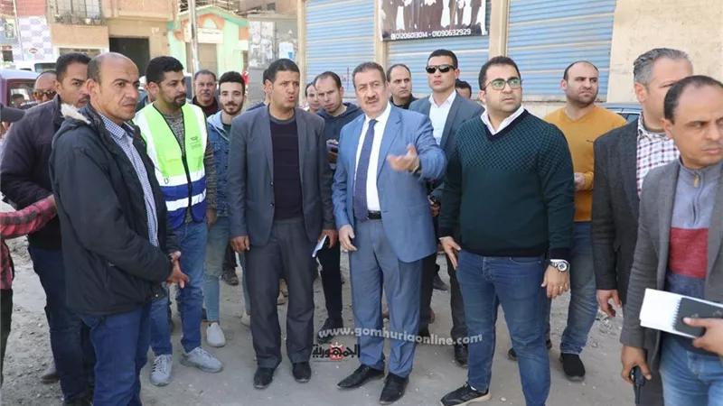 أعمدة ديكورية و