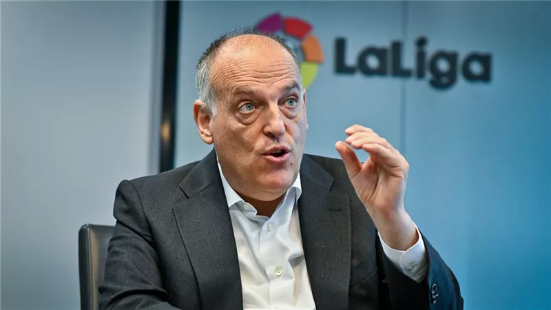 برشلونة يهاجم رئيس رابطة الليجا ويطالبه بالاستقالة بسبب 