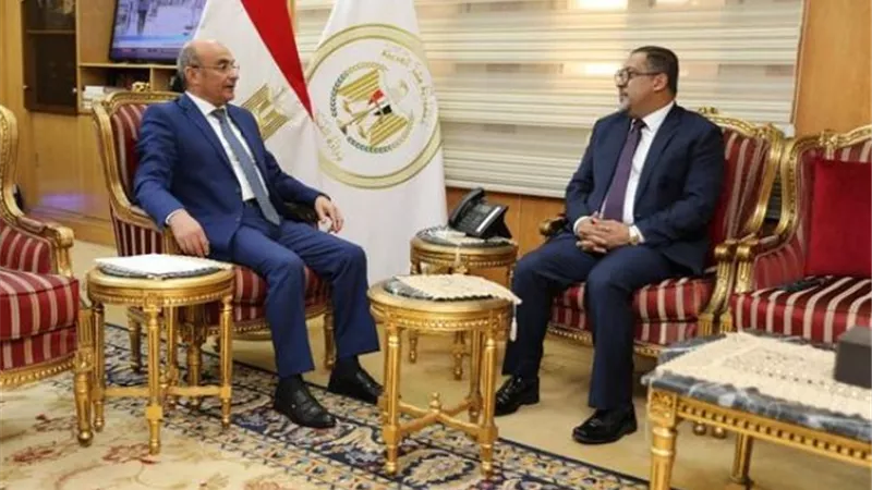 بالصور.. وزير العدل يستقبل نظيره اليمني
