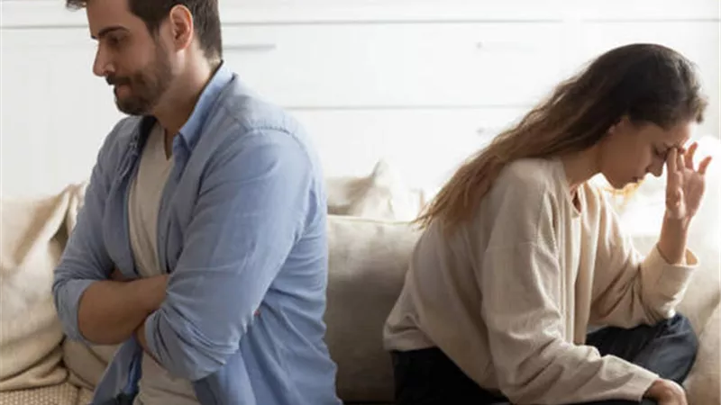 بعد زواج 20 سنة.. زوج يطالب بإثبات نشوز زوجته
