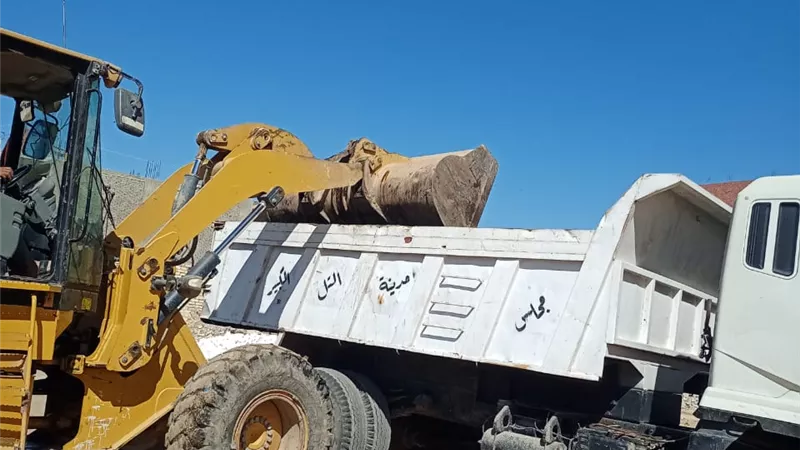 تكثيف أعمال النظافة والإنارة بالتل الكبير في الإسماعيلية