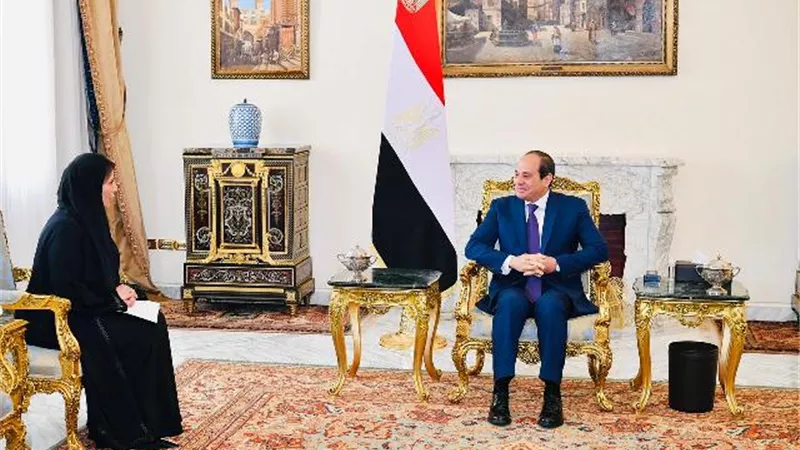 السيسي يتسلم رسالة خطية من 