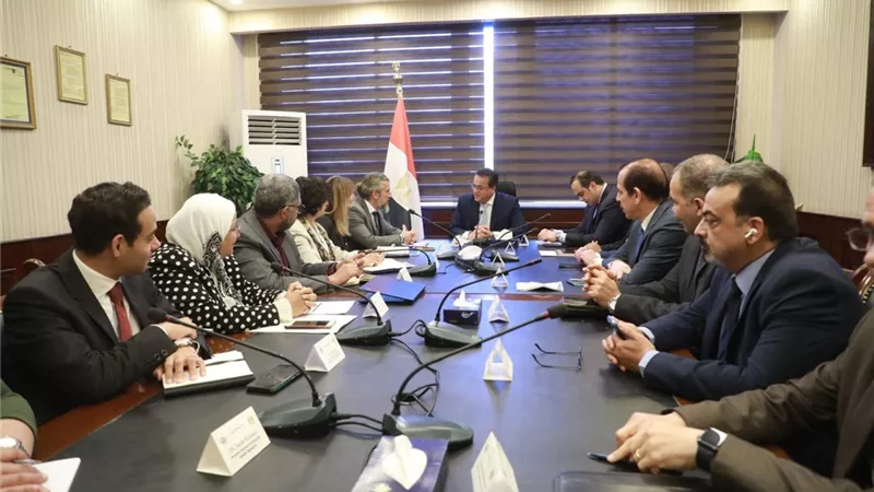 وزير الصحة يستقبل ممثل منظمة 