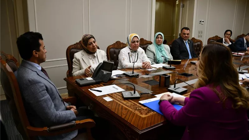 وزير الشباب يبحث التعاون مع ممثل المفوضية السامية لشئون اللاجئين