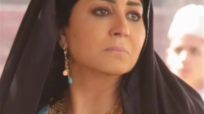 تعرف على من هى 