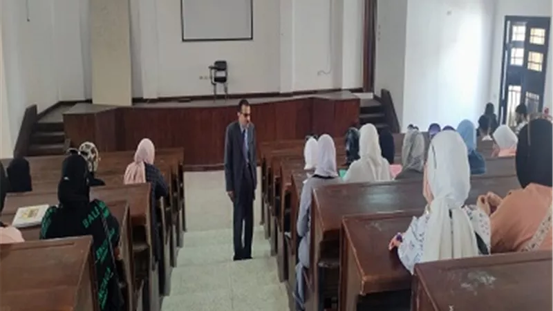 وكيل اَداب العريش يواصل لقاءاته التوعوية حول التحالف الوطني