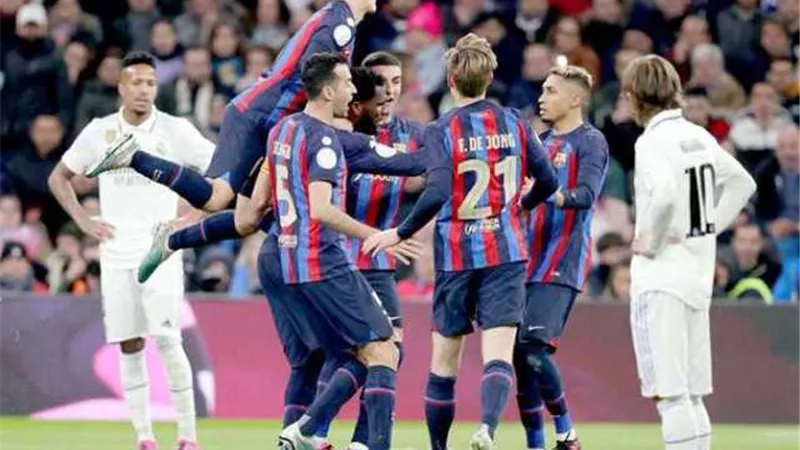 موعد كلاسيكو برشلونة وريال مدريد اليوم والقنوات الناقلة
