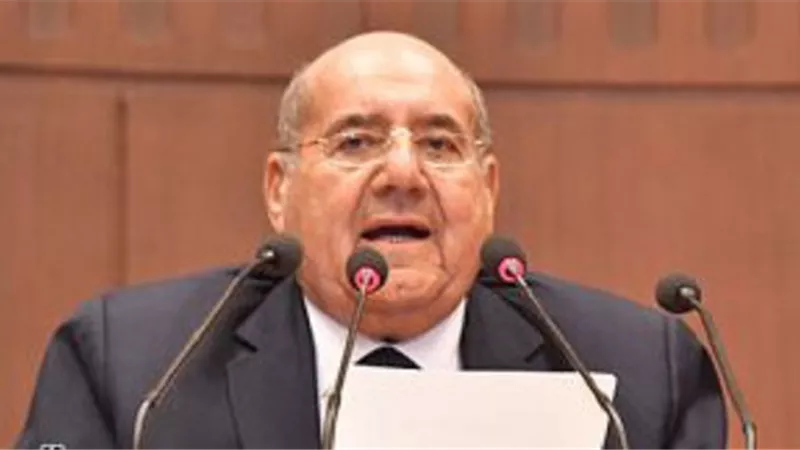 رئيس 