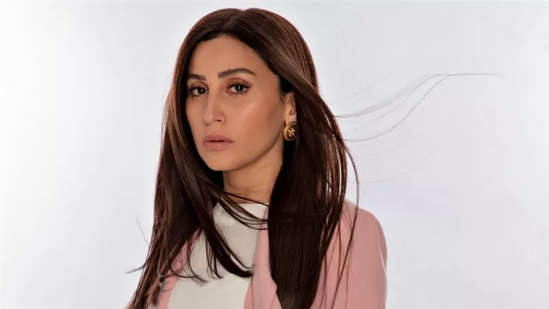 نجوم الفن يشيعون جثمان والد دينا الشربيني لمثواه الأخير