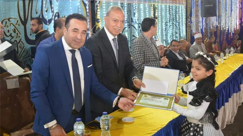 محافظ القليوبية يكرم حفظة القرآن الكريم في الاحتفال السنوي بقرية ترسا بطوخ