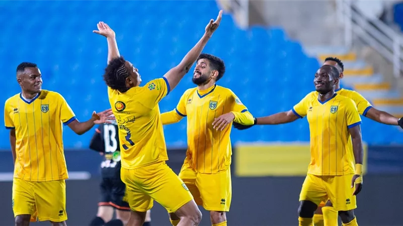 التعاون يتعادل مع أبها في الدوري السعودى