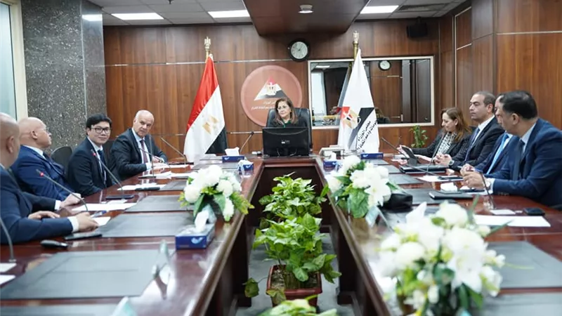 وزيرة التخطيط تتابع تطوير مبنى وزارة الداخلية بوسط البلد