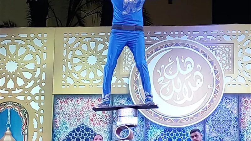 إقبال جماهيرى ضخم فى الليلة الثامنة لبرنامج 