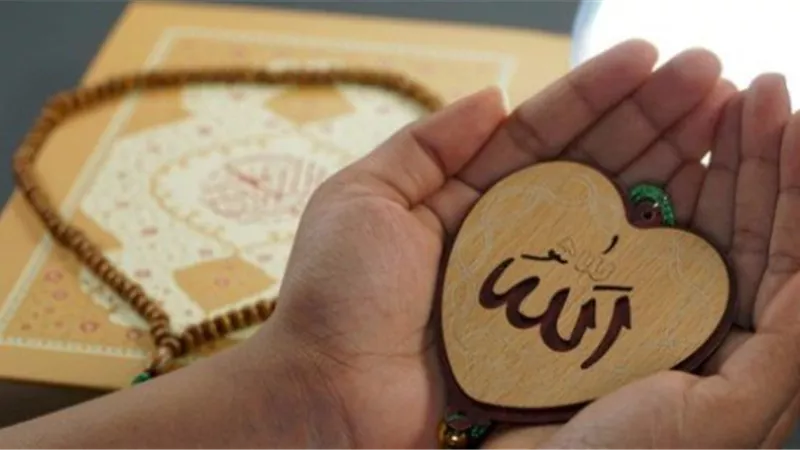 هل قول يا ساتر أو يا ستار في نداء الله تعالى..خطأ؟