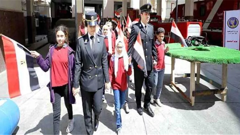 الداخلية تحتفل بيوم اليتيم بكافة مديريات الأمن