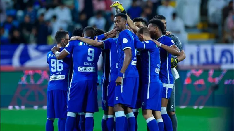 رامون دياز يعلن تشكيل الهلال أمام الشباب في الدوري السعودي
