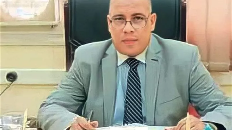 إزالة حالة تعدي على الاراضى الزراعية لانشاء ملعب مخالف بمطاي