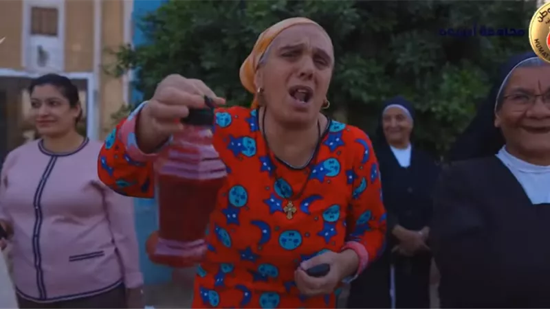 مشهد ولا أروع.. أقباط دير سيدة الانتقال يشاركون فى 