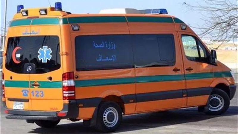 إصابة طفلين سقطا من سيارة نصف نقل بالشرقية