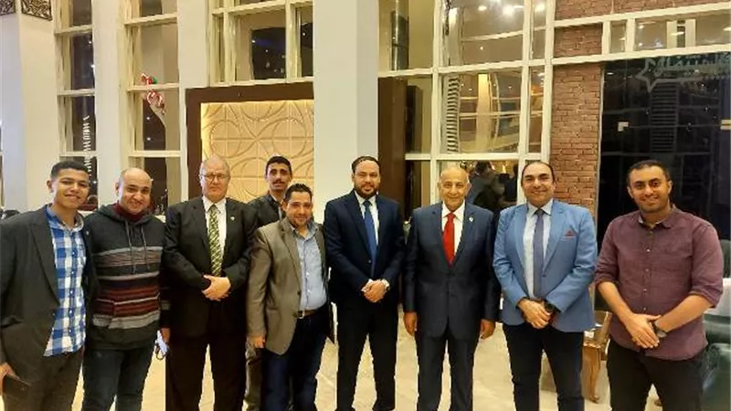 مديرالصحة يُشارك في حفل إفطار جماعي لأطباء الشرقية