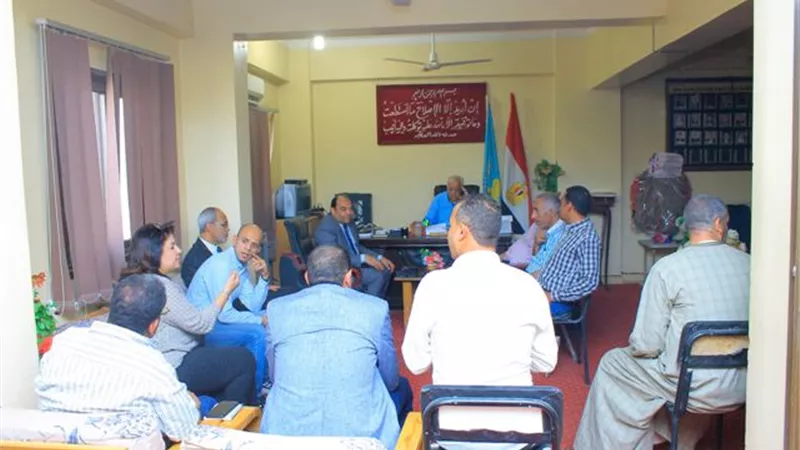 هيئة تنمية الصعيد ولجنة كلية هندسة أسيوط يتفقدون المكان المخصص