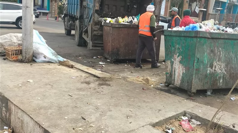 رفع ٩٨ طن مخلفات ورتش من حيِّ أول الإسماعيلية