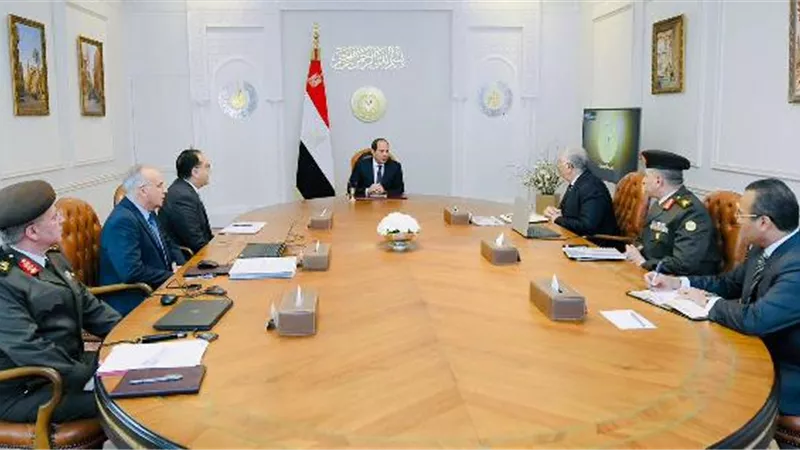 الرئيس يوجه بمواصلة العمل المكثف بالمشروعات الكبرى بالزراعة والرى والإنتاج الغذائي