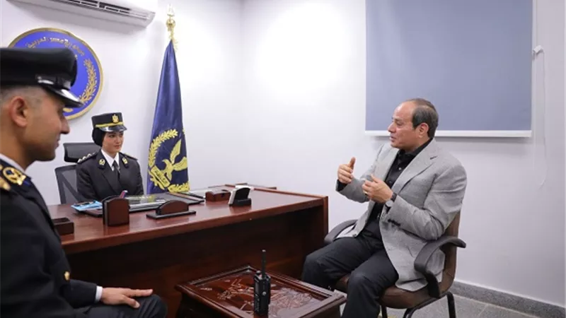 تفاصيل الزيارة المفاجئة للرئيس السيسى بقسم مدينة نصر اول وقت الإفطار