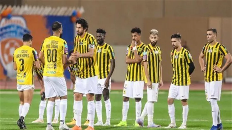 سانتو يعلن تشكيل اتحاد جدة لمواجهة الوحدة فى الدوري السعودي